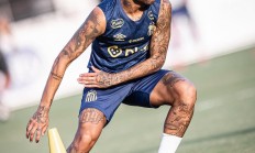  内马尔爆冷击败澳大利亚队，战术调整引爆全场！