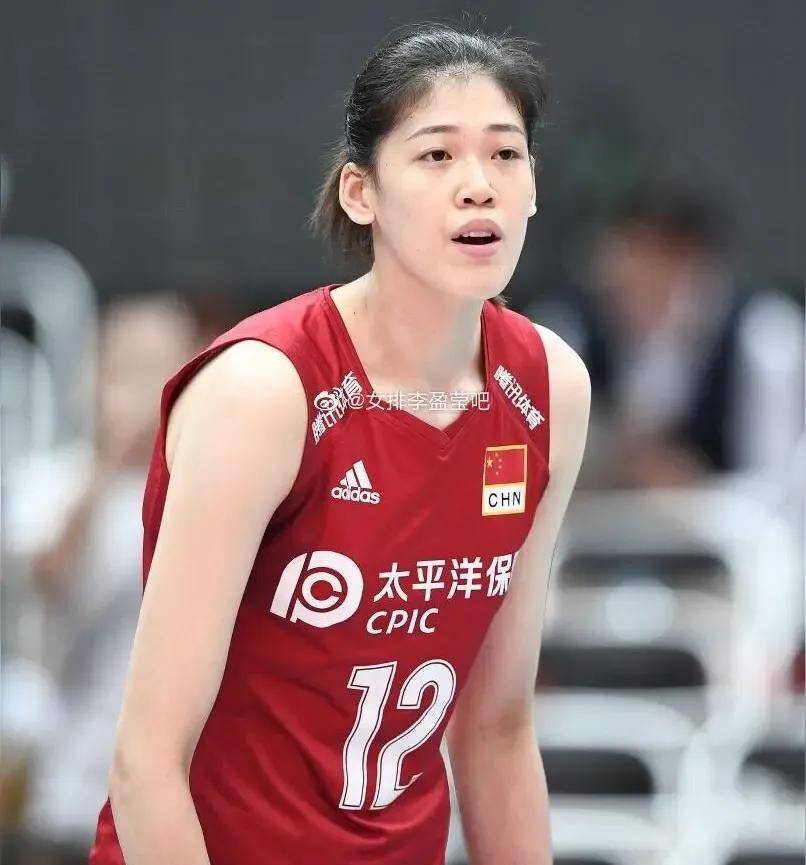 海港终场绝投中国女排，观众欢呼！经典一战再现传奇