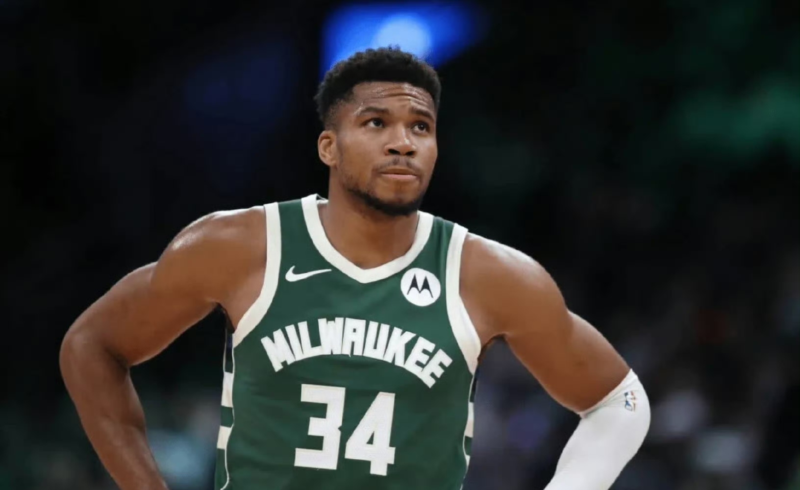 字母哥回归赛场,关键助攻首场状态亮眼,TL观众沸腾!(女篮队员韩旭个人资料) 字母哥回归赛场,关键助攻首场状态亮眼,TL观众沸腾!(女篮队员韩旭个人资料)