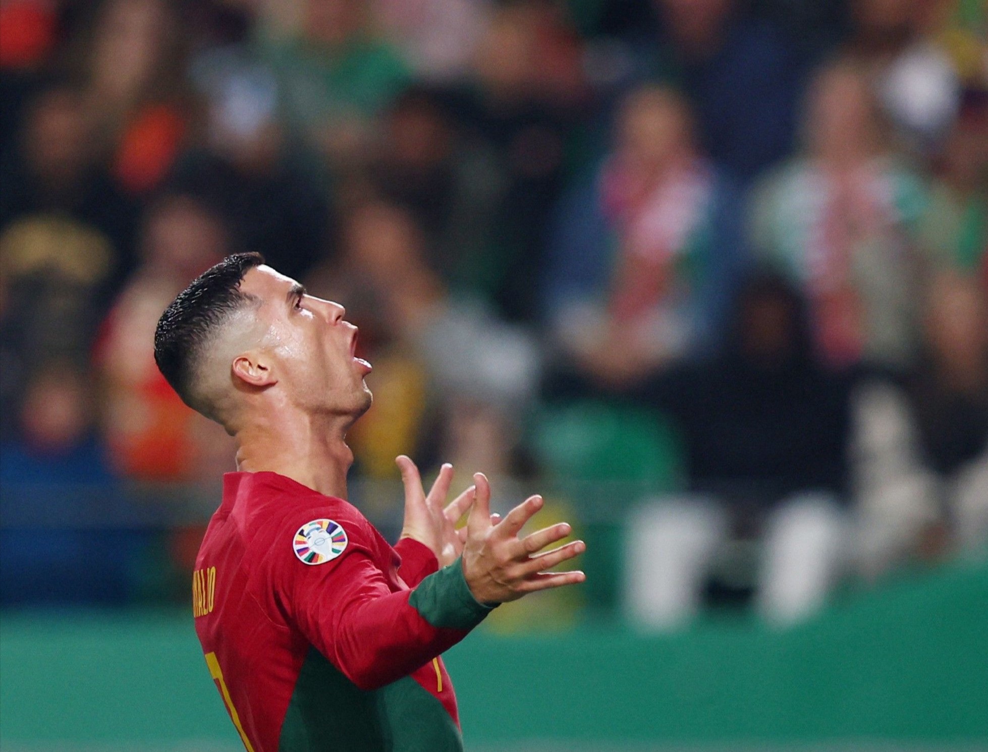 关于C罗连续十五场比赛得分超过高光表现，热火挑战极限！的信息